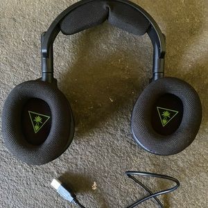 Turtle Beach 600 Stealth Wireless Headset for Xbox One